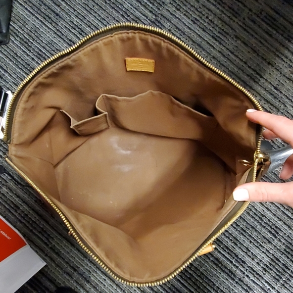 ❤TRADED!❤ Louis Vuitton Lockit - Picture 4 of 6